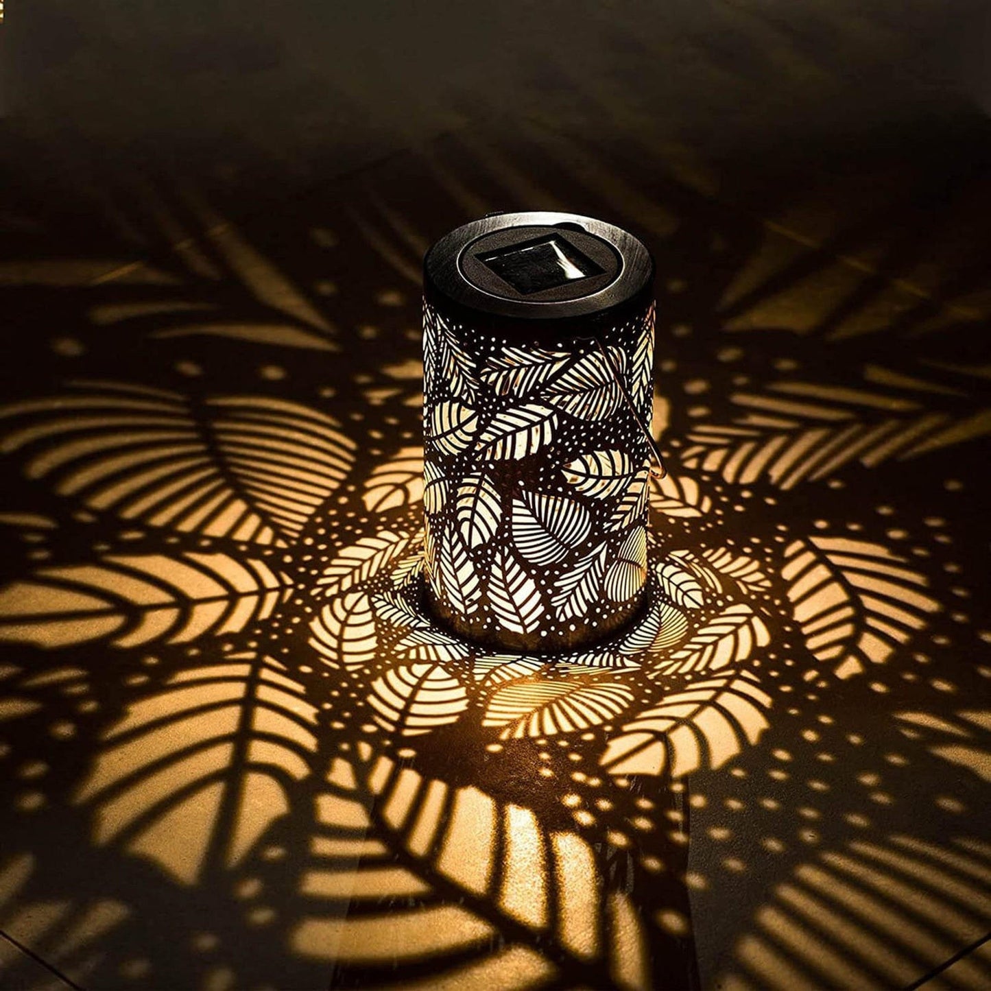 Solar Outdoor Lantern with Leaf Design – Eco-Friendly Solar Lanterns for Garden and Patio Decor 3